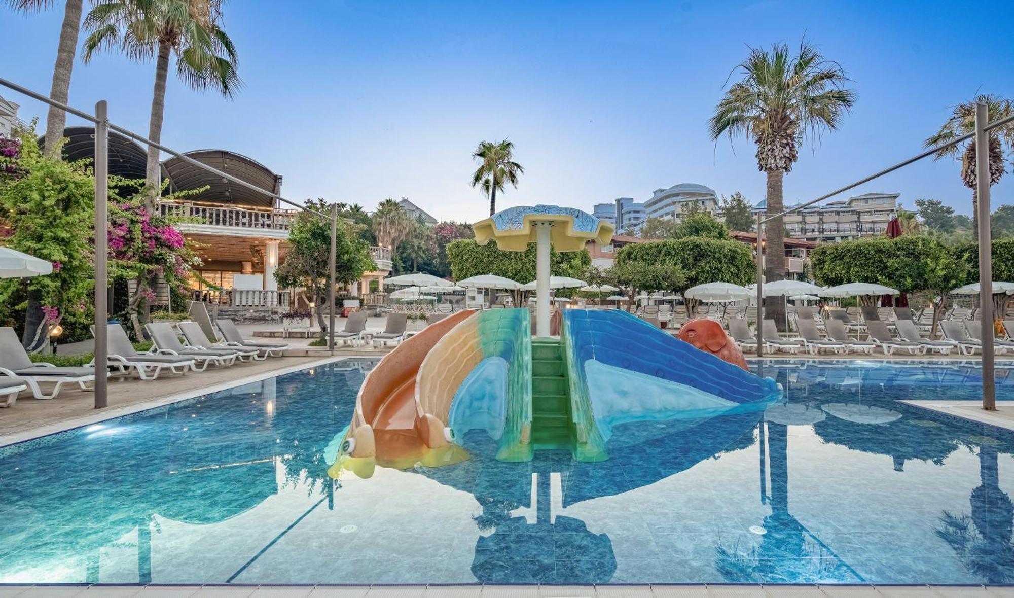 Justiniano Theodora Resort Okurcalar Exterior photo